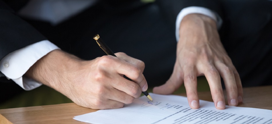 Employment Agreement Attorney in Bend, Oregon | Wardlow Law